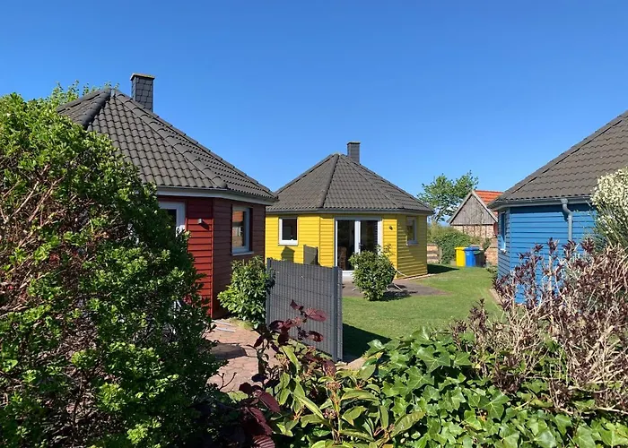 Roter Ostseebungalow